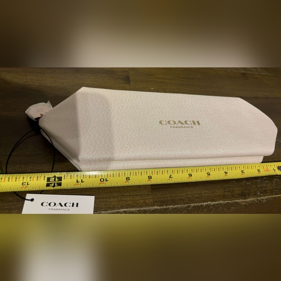 Light pink glitery Coach bag - Picture 9 of 16